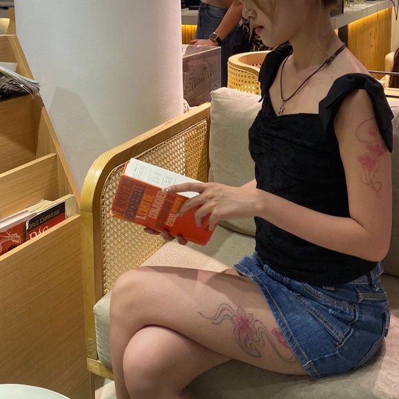 Meet your Posher, EZZIE - Picture 1 of 1